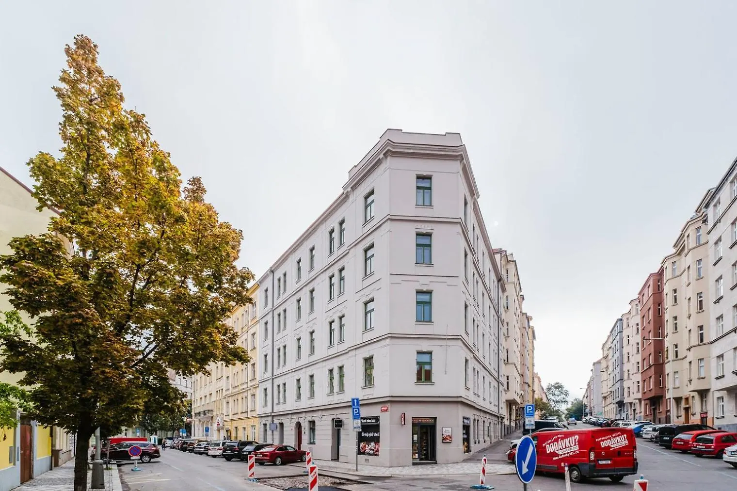 Blueground Zizkov Renovated Nr Universities Prg-35 Prague Czech Republic